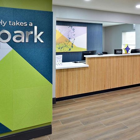 Spark By Hilton Dallas Market Center Exterior photo