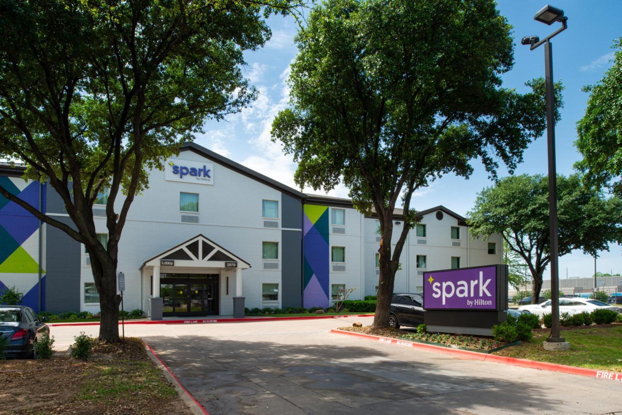 Spark By Hilton Dallas Market Center Exterior photo